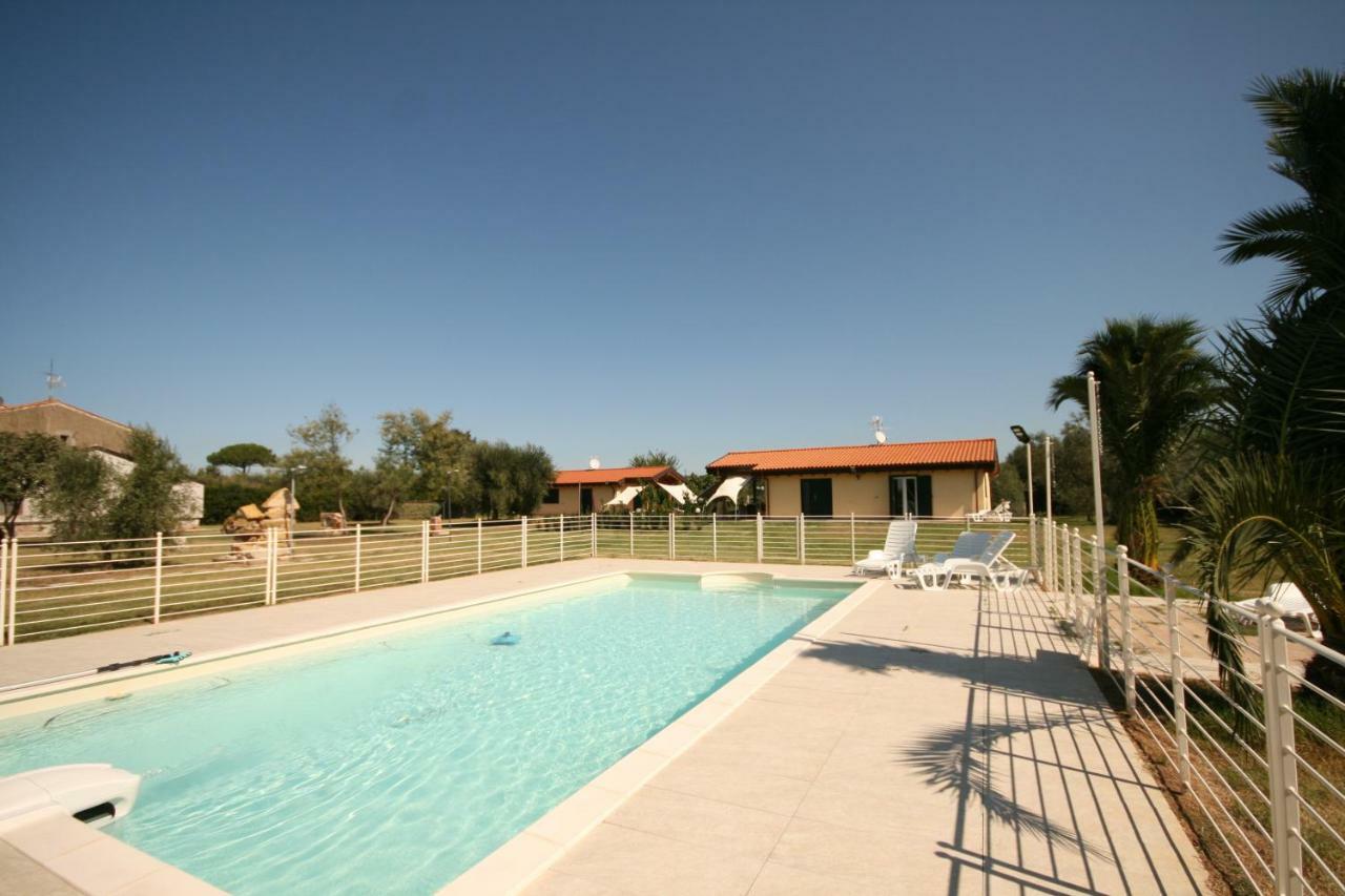 Due Casette Con Piscina Castagneto Carducci Exterior foto